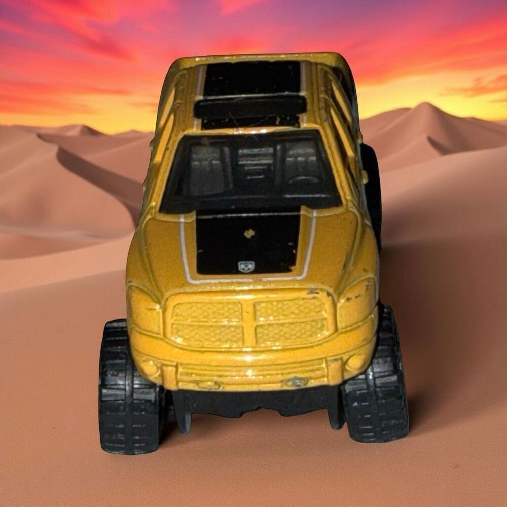 2006 Hot Wheels Dodge Ram 1500 Pickup Truck Diecast 1:64